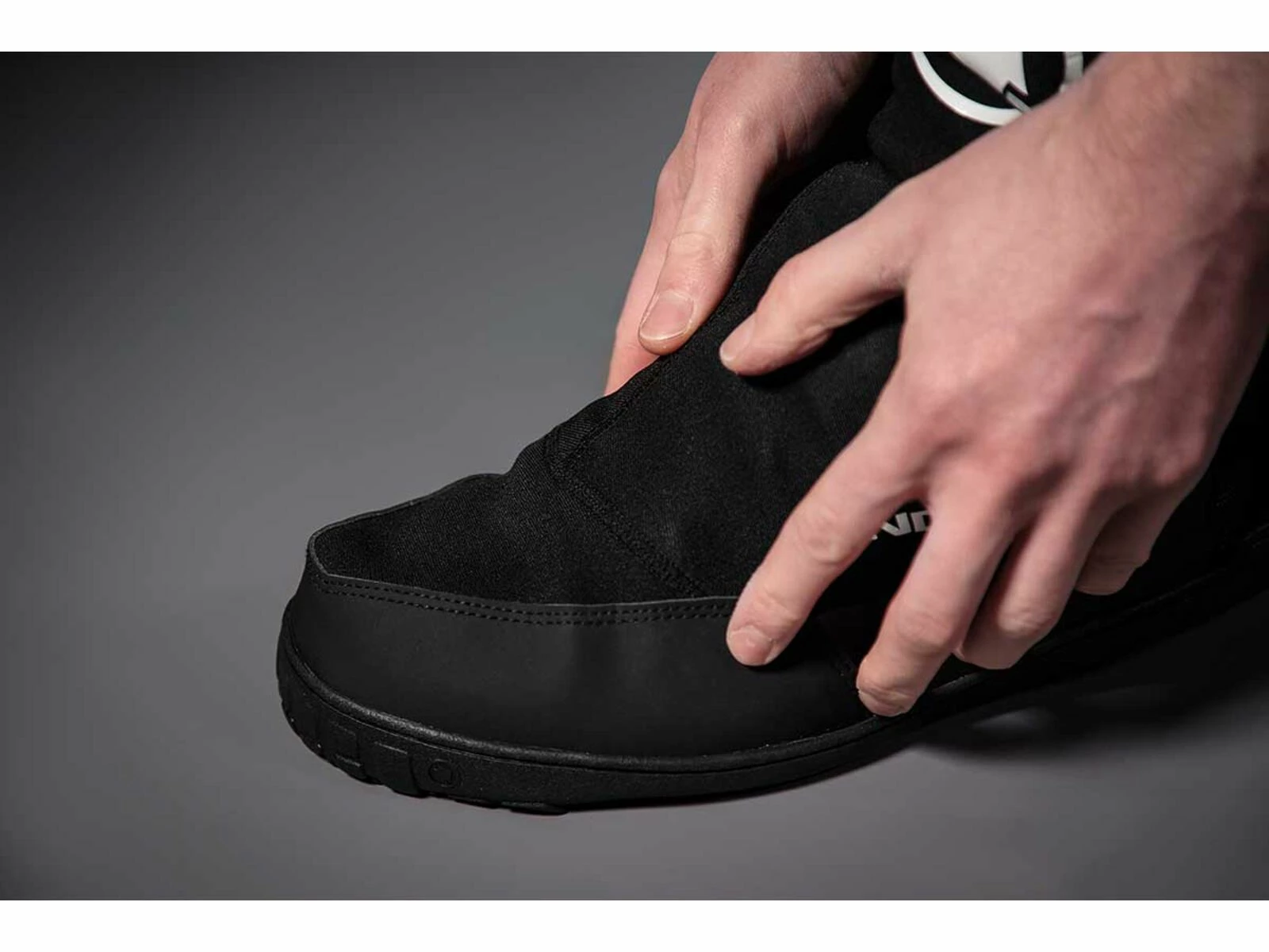 Endura MT500 Plus Überschuh II, Schwarz 3 Endura MT500 Plus Überschuh II, Schwarz – Bild 3